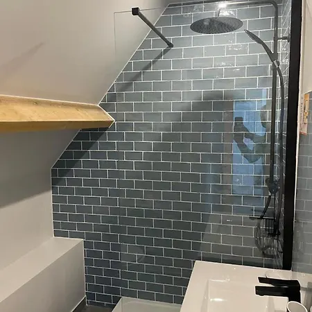 Maison Velo Piscine Tennis Holiday home *