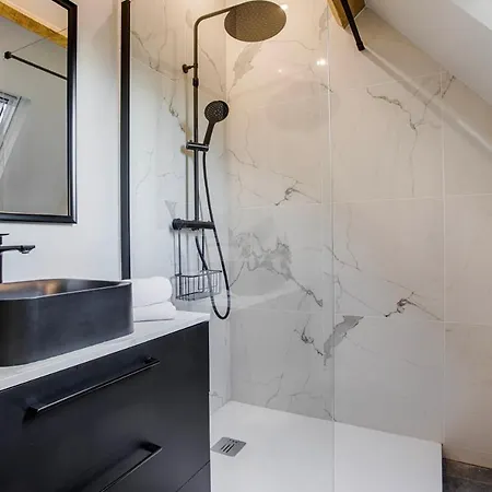 Maison Velo Piscine Tennis