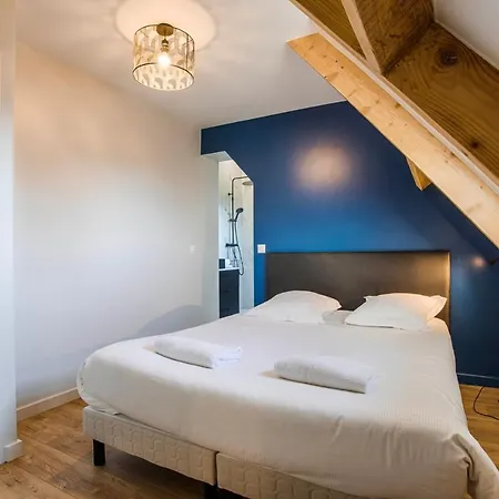 Holiday home Maison Velo Piscine Tennis *